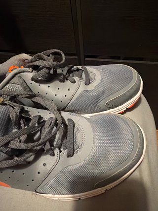 Nike Revolution EU Talla 46 Gris/Naranja