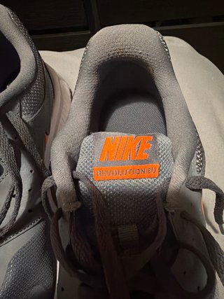 Nike Revolution EU Talla 46 Gris/Naranja