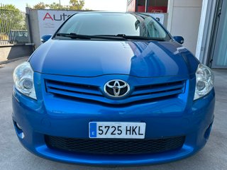 Toyota Auris 1.4 D4D DPF Active 2012