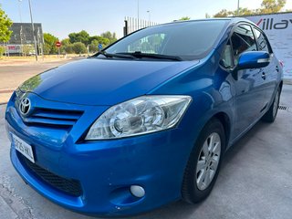 Toyota Auris 1.4 D4D DPF Active 2012