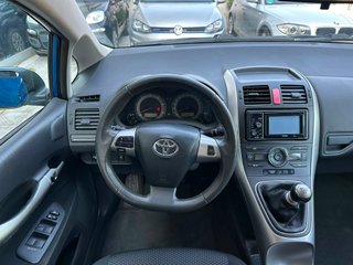 Toyota Auris 1.4 D4D DPF Active 2012