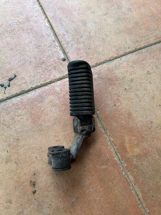 Estribera derecha Yamaha SR 250 (Freno)