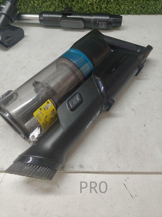 Aspiradora escoba con accesorios - Hoover