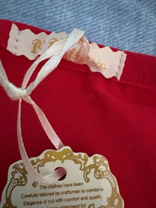 Maglietta rossa con gattini e strass