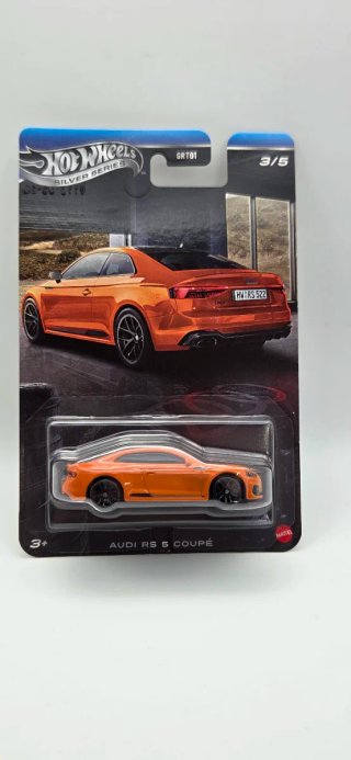 Hot Wheels Audi RS 5 Coupé Laranja