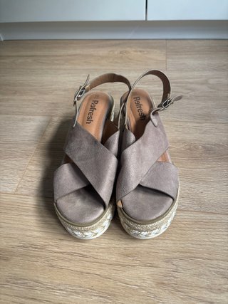 Sandalias Refresh Beige Cuña Esparto