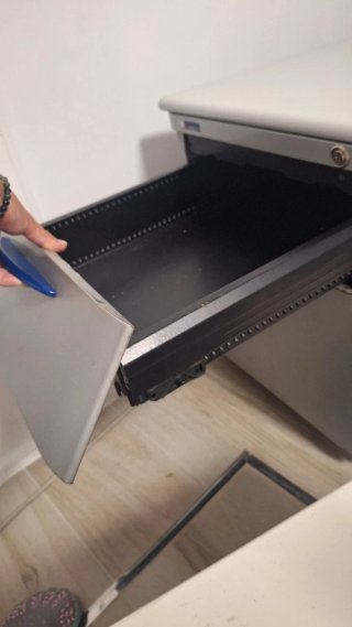 Mueble archivador metálico con llave