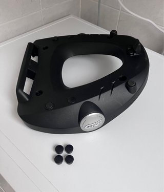 Baúl Givi Blade Tech 47L Suzuki Gsr 600