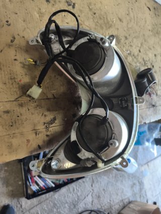 Faro Yamaha X-City 125