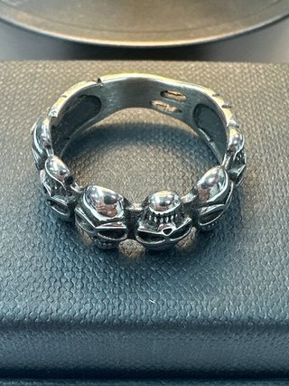 Anillo acero plateado de calavera T23