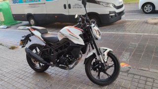 125cc Naked con garantía