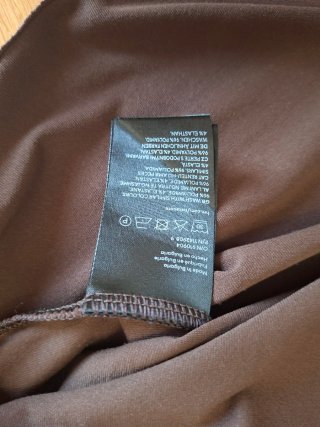 Camiseta H&M marrón