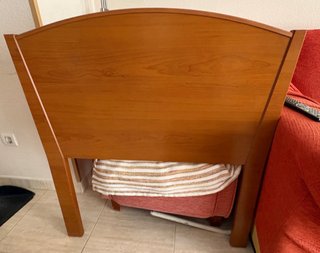 Cómoda de madera con 2 cajones