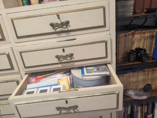 Mueble Luis XIV Años 50 Beige y Dorado