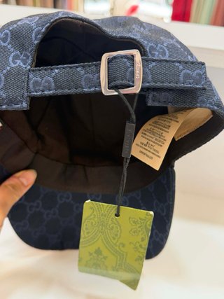 Berretto Gucci GG Nero con Strisce Rosse e Blu