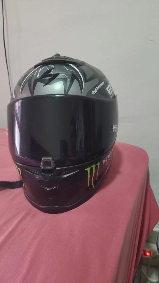 Casco Moto Scorpion R1 Monster Premium