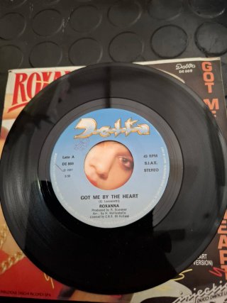 Roxanna - Got Me By The Heart 45giri