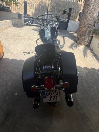 Vendo Harley Davidson Road King Classsic