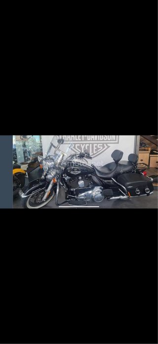 Vendo Harley Davidson Road King Classsic
