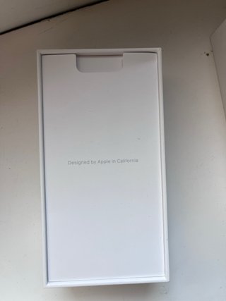 Caja iPhone Apple Dorada