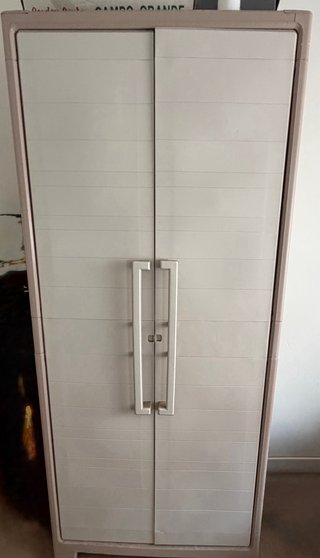 Armario Escobero Exterior resina