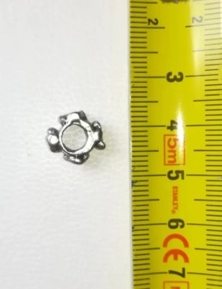 Charm Flores in Argento