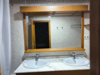 Mueble de baño doble con espejo