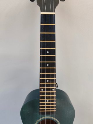 Ukelele concierto con funda y accesorios - Verde