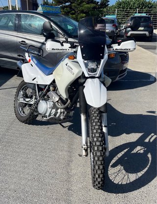 Yamaha XT 600 Blanca
