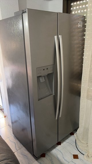 MOVILIARIO Y ELECTRODOMESTICOS PARA VIVIENDA