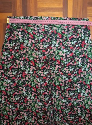 Falda midi Naf Naf floral T.M