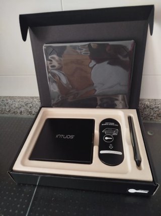 Tablet grafico Wacom Intuos Photo CTH-490. Nero.