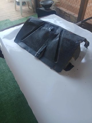 Cubreballesta Seat 600