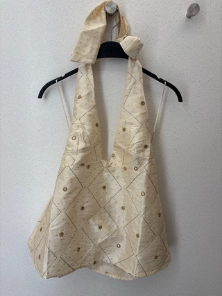 Top Zara Beige con Brillos Dorados