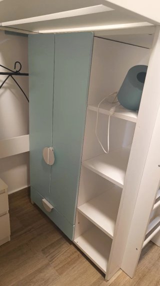 Cama alta IKEA SMÅSTAD con escritorio