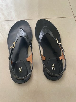 Sandalias Zara T39 Negro Piel Cocodrilo