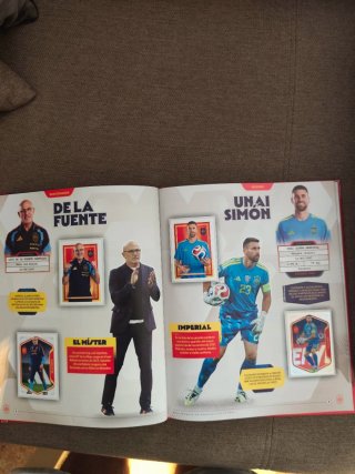 Álbum Panini España 2026 completo