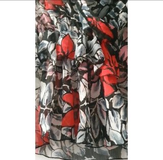 T-shirt bellissima tg. M, con cartellino, nuova!