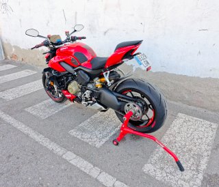 Ducati Streetfighter V4