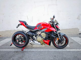 Ducati Streetfighter V4