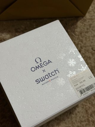 Omega x Swatch Mission To Earthphase Moonshine Gol
