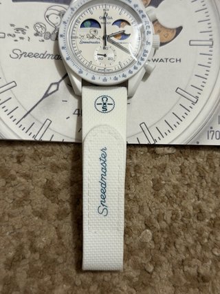 Omega x Swatch Mission To Earthphase Moonshine Gol