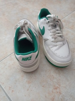 Nike T-41 Scarpe Sportive Bianche e Verdi