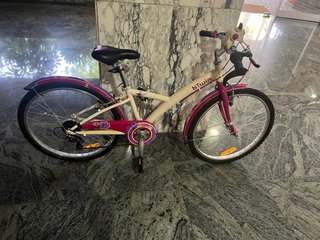 Bicicleta niña Btwin 24'' rosa y crema POCO USO