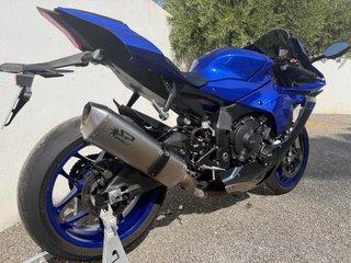 Yamaha R1 2023 Deportiva Azul