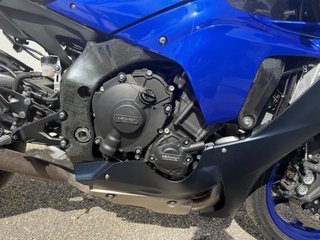 Yamaha R1 2023 Deportiva Azul