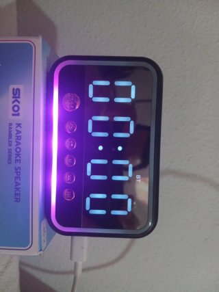 SK01 Altavoz Karaoke Reloj Despertador