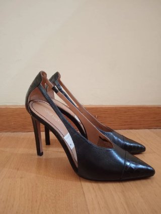 Zapatos de tacón negros