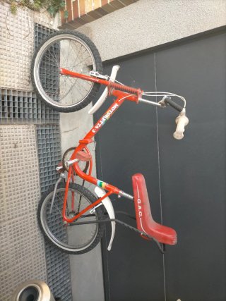 Bicicleta BMX Motoretta 3 GAC Roja