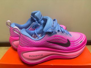 Nike Vomero 5 Zapatillas Running Azul/Rosa